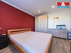 Prodej bytu 3+1, Neveklov, Rákosníkova, 68 m2