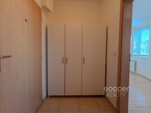 Pronájem bytu 1+kk, Praha - Letňany, Frýdecká, 30 m2