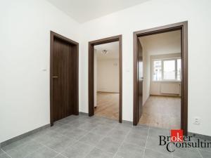 Pronájem bytu 2+kk, Kladno, Jaroslava Holečka, 56 m2