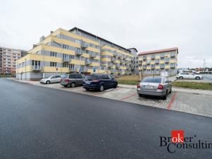 Pronájem bytu 2+kk, Kladno, Jaroslava Holečka, 56 m2