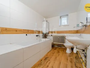 Prodej bytu 3+1, Vrbno pod Pradědem, Nádražní, 78 m2