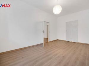 Pronájem bytu 2+1, Praha - Žižkov, Biskupcova, 47 m2