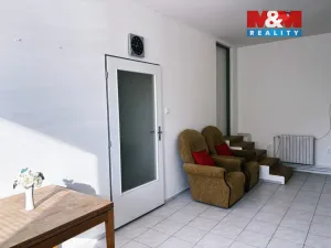 Prodej komerční nemovitosti, Libiš, 300 m2