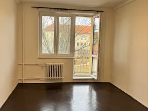 Pronájem bytu 2+1, Pardubice, Benešovo náměstí, 59 m2