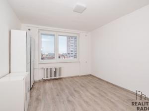 Prodej bytu 3+1, Hodonín, Národní třída, 66 m2