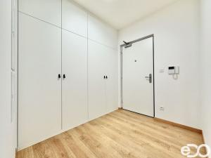 Pronájem bytu 2+kk, Praha, Zlochova, 51 m2