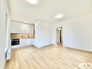 Pronájem bytu 2+kk, Praha, Zlochova, 51 m2