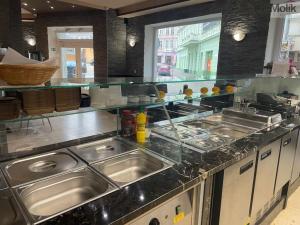 Pronájem restaurace, Teplice, Benešovo náměstí, 98 m2