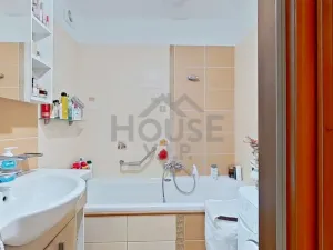 Prodej bytu 3+1, Praha - Čakovice, Ke stadionu, 78 m2