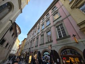 Pronájem obchodního prostoru, Praha - Staré Město, Karlova, 20 m2