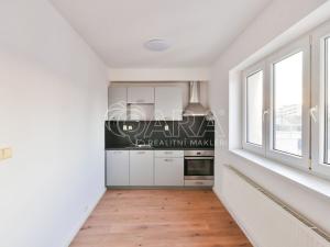 Pronájem bytu 2+kk, Benešov, Tyršova, 55 m2