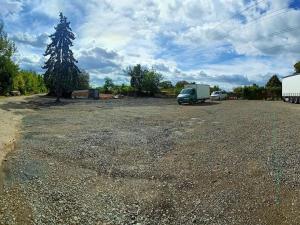 Pronájem komerčního pozemku, Třebotov, Pod Vsí, 300 m2