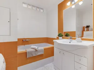 Prodej bytu 2+kk, Praha - Bohnice, Zelenohorská, 42 m2
