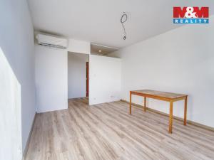 Pronájem bytu 3+kk, Praha - Karlín, U Sluncové, 65 m2