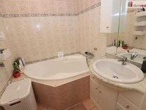 Prodej bytu 2+1, Mariánské Lázně - Úšovice, Kubelíkova, 49 m2