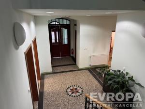 Pronájem kanceláře, Liberec - Liberec II-Nové Město, Chrastavská, 150 m2