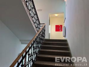 Pronájem kanceláře, Liberec - Liberec II-Nové Město, Chrastavská, 150 m2