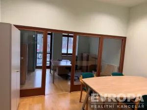 Pronájem kanceláře, Liberec - Liberec II-Nové Město, Chrastavská, 150 m2