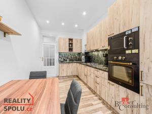 Prodej bytu 3+1, Praha - Karlín, Březinova, 120 m2