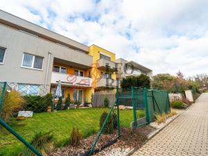 Prodej bytu 3+kk, Praha - Dubeč, Pod Horkami, 74 m2