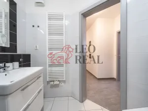 Prodej bytu 3+kk, Praha - Dubeč, Pod Horkami, 74 m2