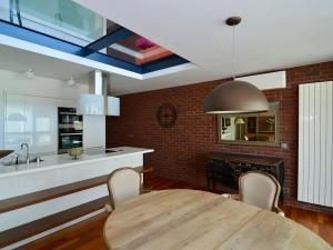 Prodej atypického bytu, Praha - Karlín, Šaldova, 194 m2