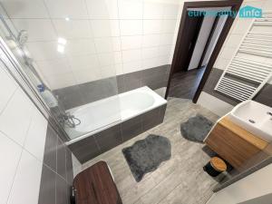 Pronájem bytu 4+kk, Vochov, 81 m2