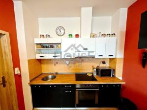 Prodej bytu 2+kk, Milovice, Lesní, 49 m2