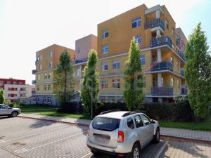 Prodej bytu 2+kk, Milovice, Lesní, 49 m2