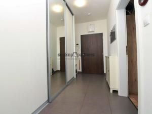 Prodej bytu 2+kk, Horoměřice, T. G. Masaryka, 53 m2