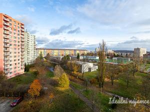 Pronájem bytu 1+kk, Praha - Záběhlice, Topolová, 30 m2