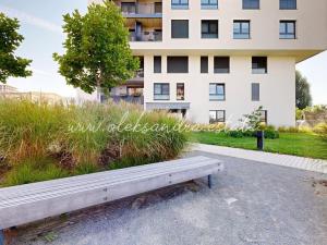 Pronájem bytu 3+kk, Praha - Vysočany, Oktábcových, 70 m2