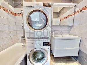 Pronájem bytu 2+kk, Praha - Kobylisy, Bojasova, 46 m2