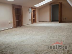 Pronájem bytu 3+kk, Opava, Hořicova, 85 m2