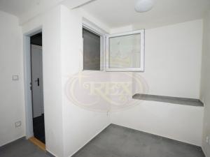 Pronájem bytu 1+1, Jaroměř, Školní