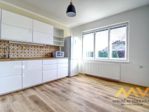 Pronájem rodinného domu, Hradec Králové - Třebeš, Na Jezírkách, 150 m2