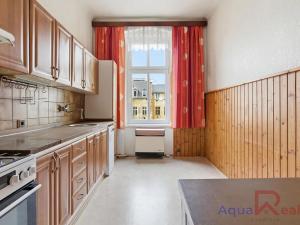 Prodej bytu 4+1, Karlovy Vary, Moskevská, 102 m2