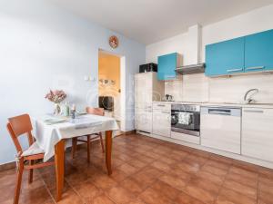 Prodej bytu 3+1, Křemže, Náměstí, 69 m2