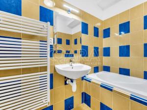 Pronájem bytu 1+kk, Praha - Kyje, Sicherova, 38 m2