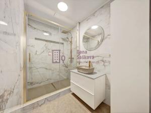 Prodej bytu 3+1, Nová Bystřice, Rybní, 79 m2