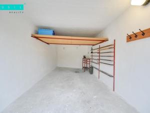 Prodej garáže, Slavonín, 19 m2