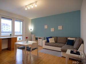 Pronájem bytu 2+kk, Olomouc, Novosadský dvůr, 51 m2