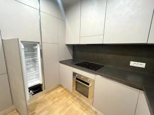 Pronájem bytu 2+kk, Praha - Karlín, Sokolovská, 98 m2