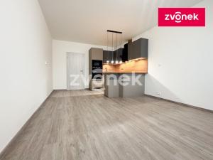 Pronájem bytu 1+kk, Zlín, Nad Stráněmi, 37 m2