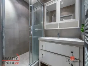 Prodej bytu 3+kk, Praha - Holešovice, U Uranie, 95 m2