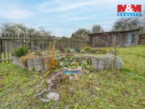 Prodej zahrady, Bochov, 878 m2