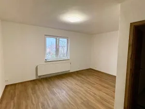 Prodej ubytování, Zaječí, Zahradní, 240 m2
