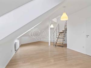 Pronájem bytu 3+kk, Praha - Vysočany, Spojovací, 91 m2