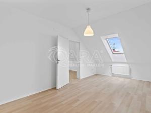 Pronájem bytu 3+kk, Praha - Vysočany, Spojovací, 91 m2