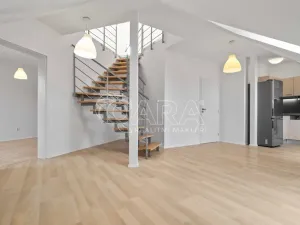 Pronájem bytu 3+kk, Praha - Vysočany, Spojovací, 91 m2